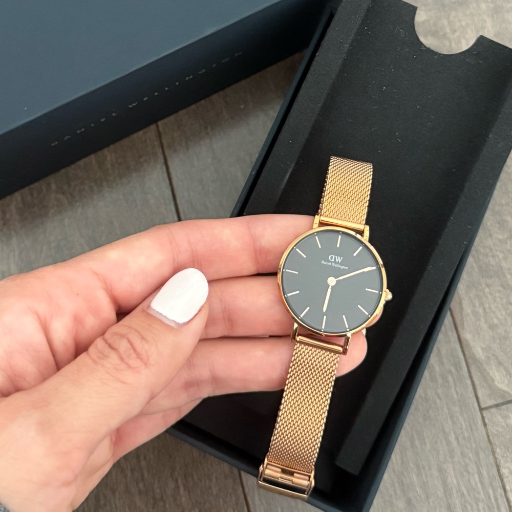 Daniel Wellington rose gold watch